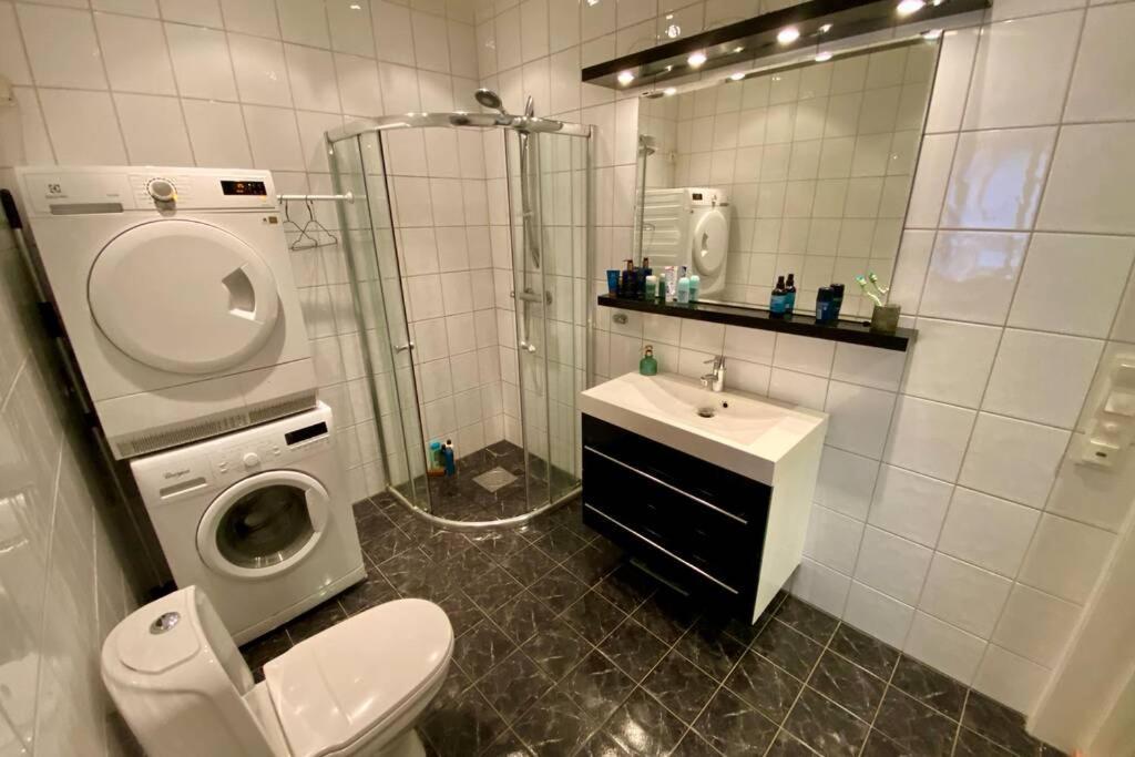 Nice And Central Apartment In Quiet Area Ålesund Εξωτερικό φωτογραφία